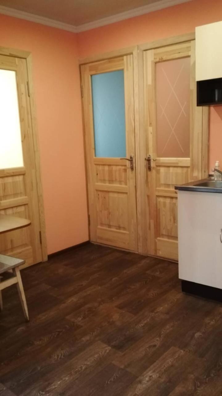 Частный Дом, Р-Н 3 Городской Больницы Черкаси Екстериор снимка